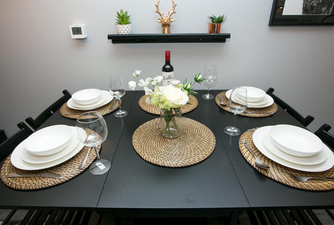 Malone Place Apartment Белфаст Екстериор снимка