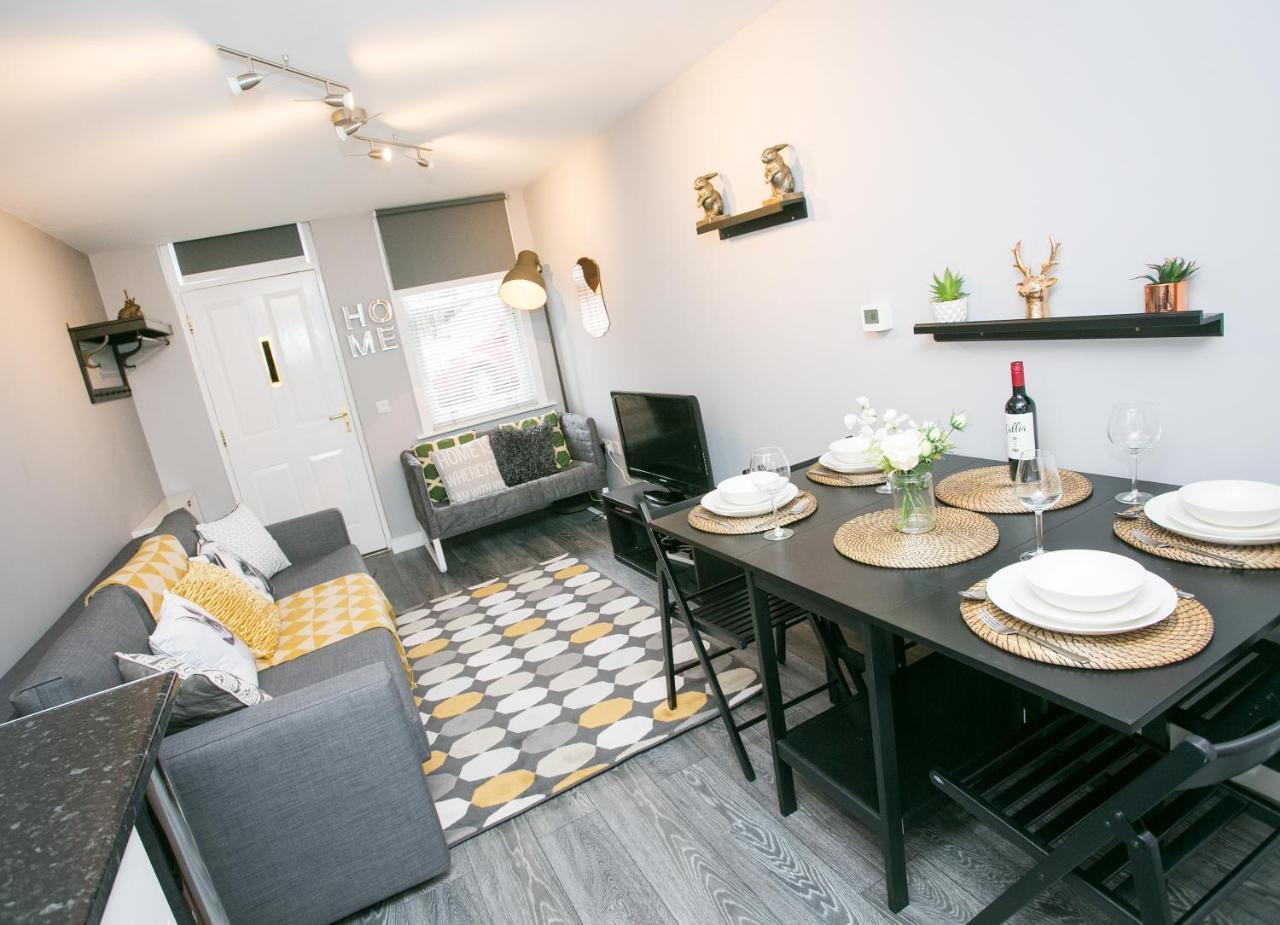 Malone Place Apartment Белфаст Екстериор снимка